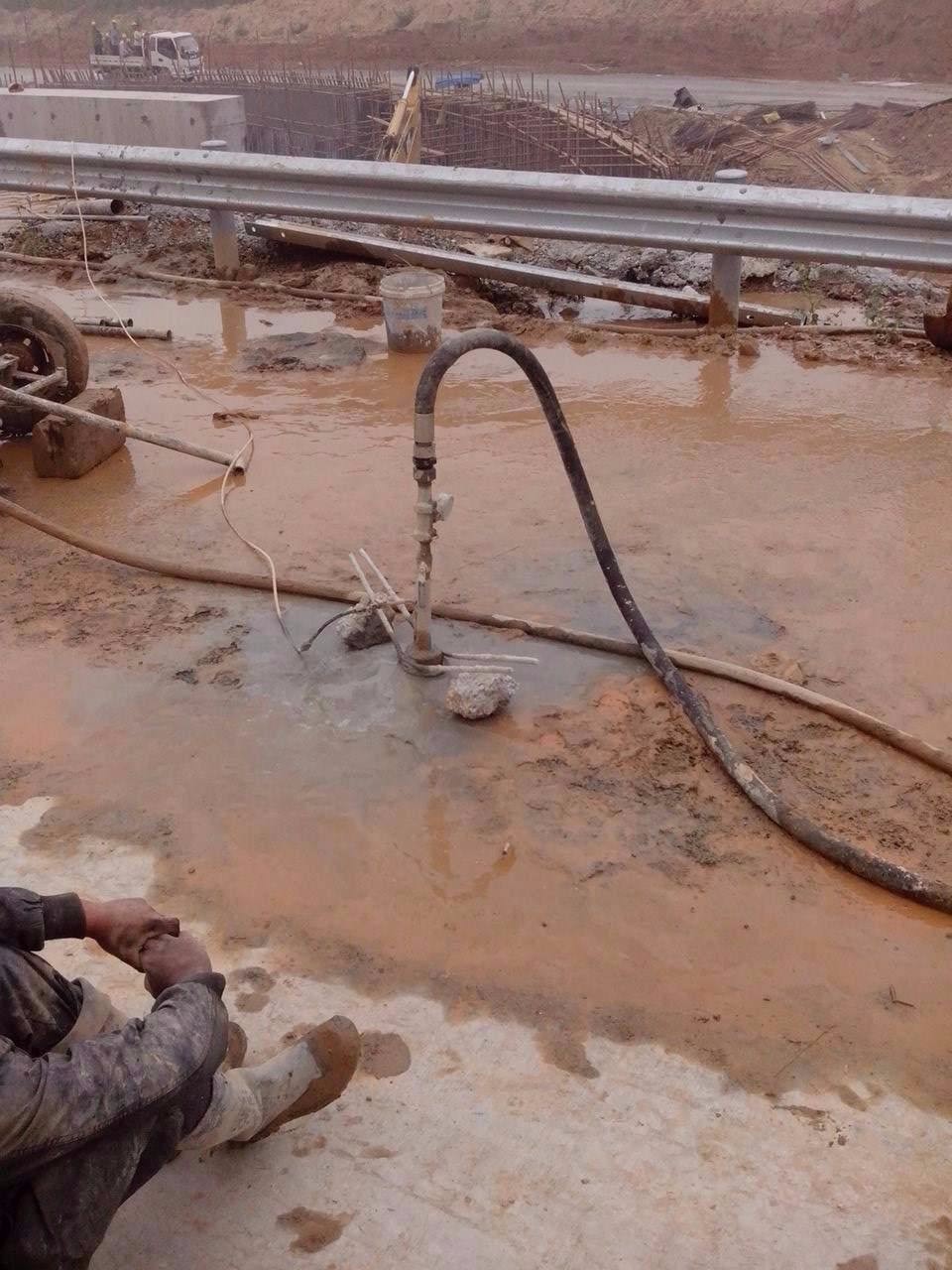 小板镇路基压密注浆